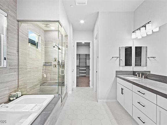 4th image of 7417 Deschutes Cir