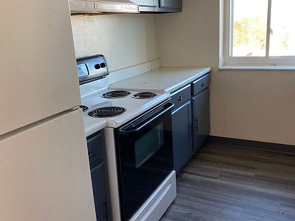 4th image of 128 Stamm Ave APT 15
