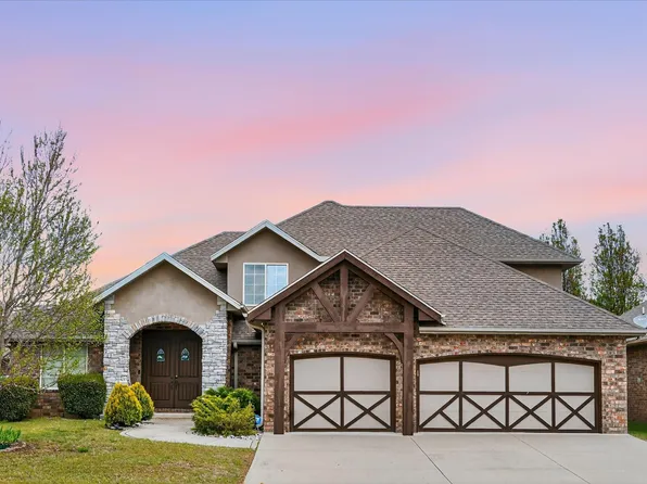 3245 W Brett Drive, Springfield, MO 65810