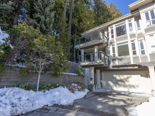 2491 Folkestone Way, West Vancouver, BC V7S 3H5