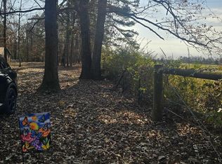 Gilbert Ln, Mena, AR 71953