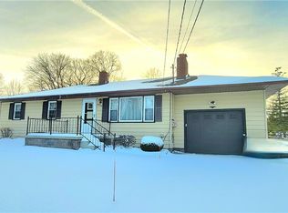 9976 Shepard Rd, Macedonia, OH 44056