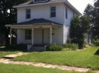 1722 N Summit Ave, Springfield, MO 65803