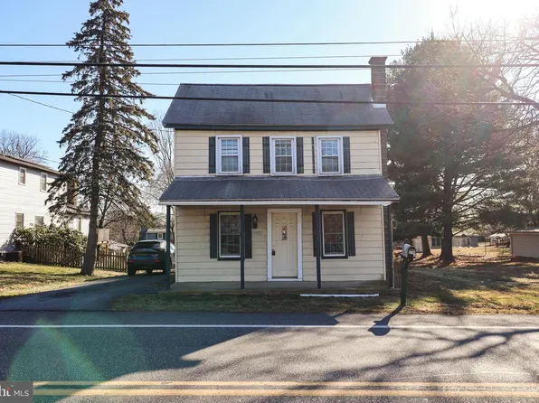6481 Chambers Hill Rd, Harrisburg, PA 17111