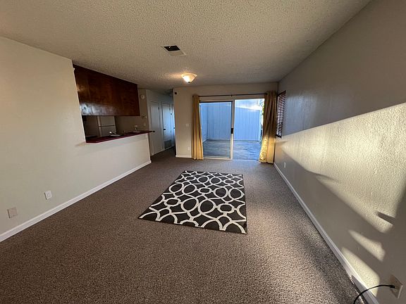 2nd image of 2134 Union Ave