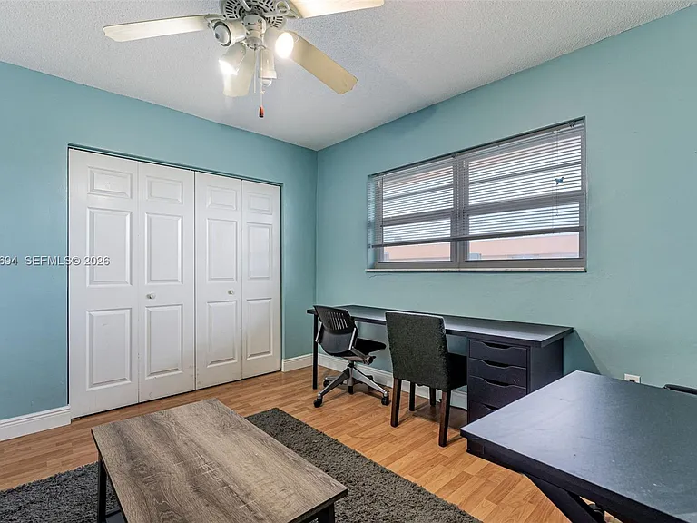 1100 W 35th St #23 — Photo 13