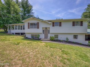 808 Williamson Chapel Rd, Maryville, TN 37801