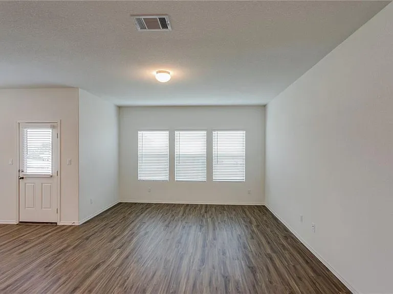 713 Mallow Rd — Photo 14