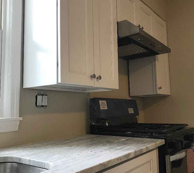 2nd image of 59 2nd St