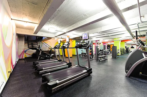 Rented by Sky Box Realty | media 10