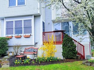196 Eric Ln, Lansdale, PA 19446