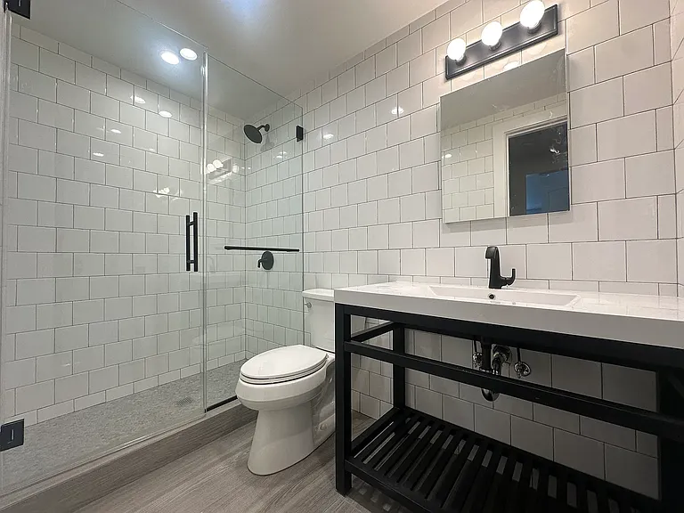 405 Irving Ave #1 — Photo 5