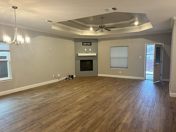 3rd image of 421 Damascus Dr