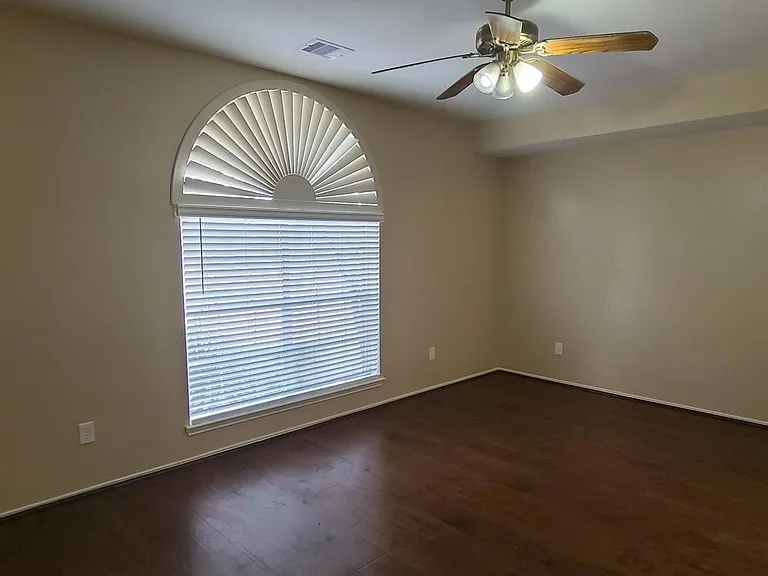 15514 Baxter Ave — Photo 14