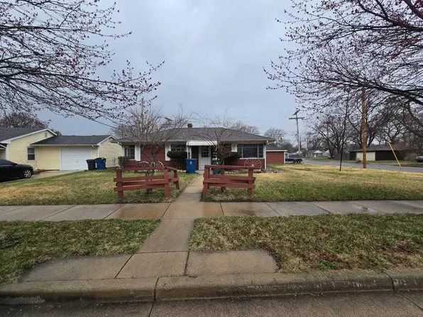 7902 Birch Dr, Hammond, IN 46324