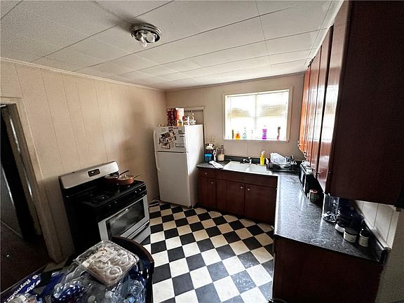 4th image of 2114-2112 Hill St #2112