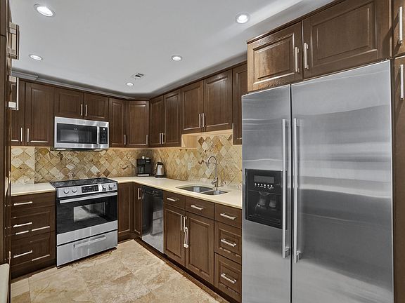 3rd image of 3801 S Ocean Drive #10G