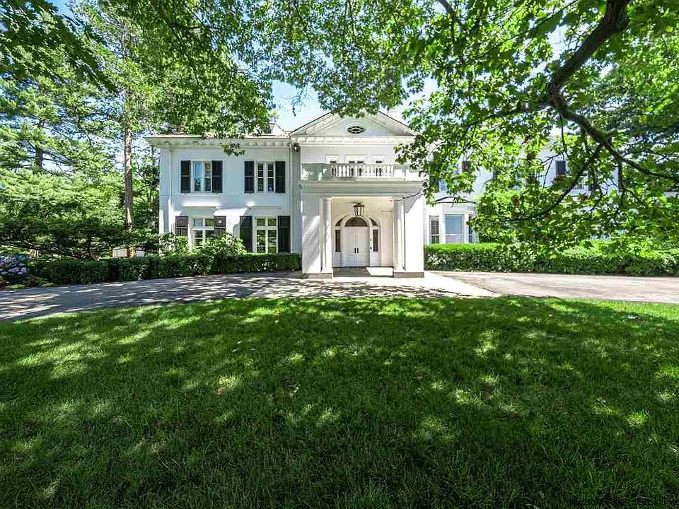 1st image of 67 Susan Dr #1