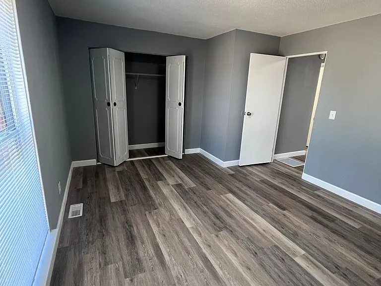 1318 Truman Ave — Photo 10