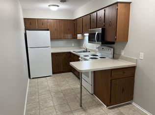 22040 Huron River Dr #H, Rockwood, MI 48173