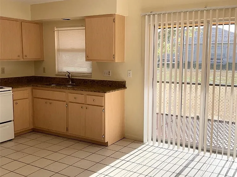 1423 Andalusia Blvd — Photo 3
