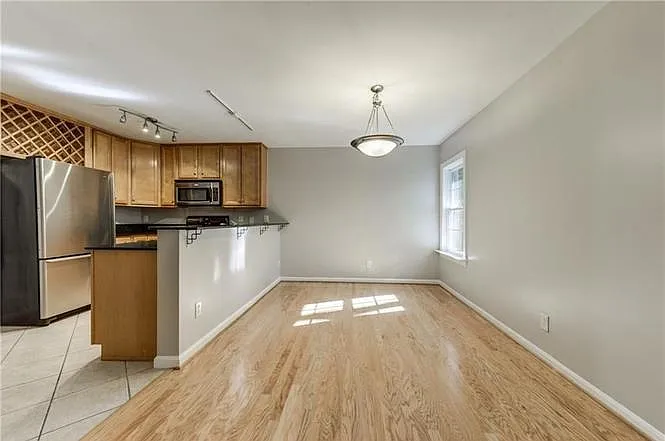 1445 Monroe Dr NE #C27 — Photo 6