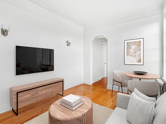 3rd image of 53 Avenue B #4B