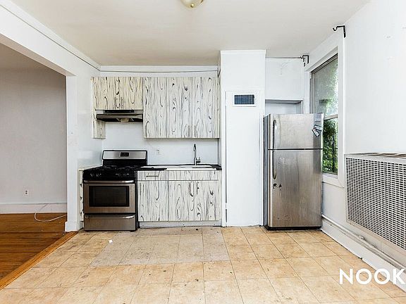 4th image of 47 Bartlett St #2F