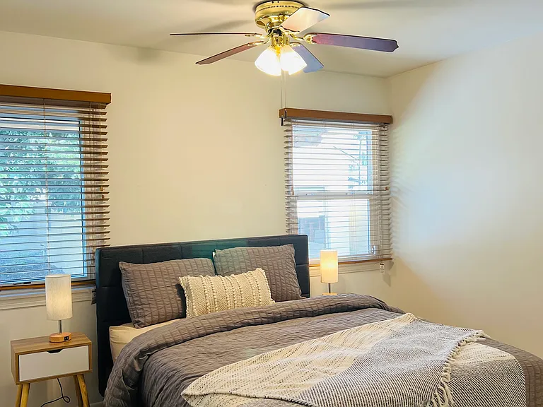 12062 Kathy Ln — Photo 14