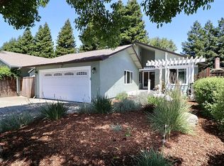 6472 Jacaranda St, Rohnert Park, CA 94928
