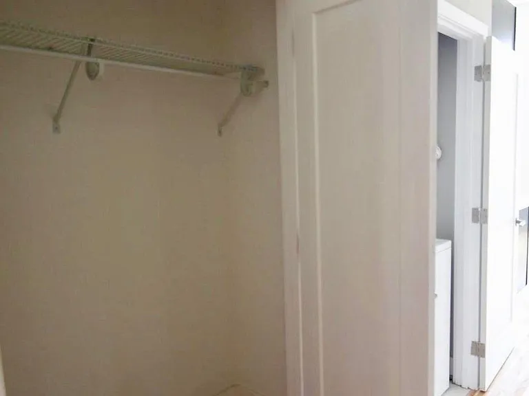 1521-23 W Girard Ave #201 — Photo 7