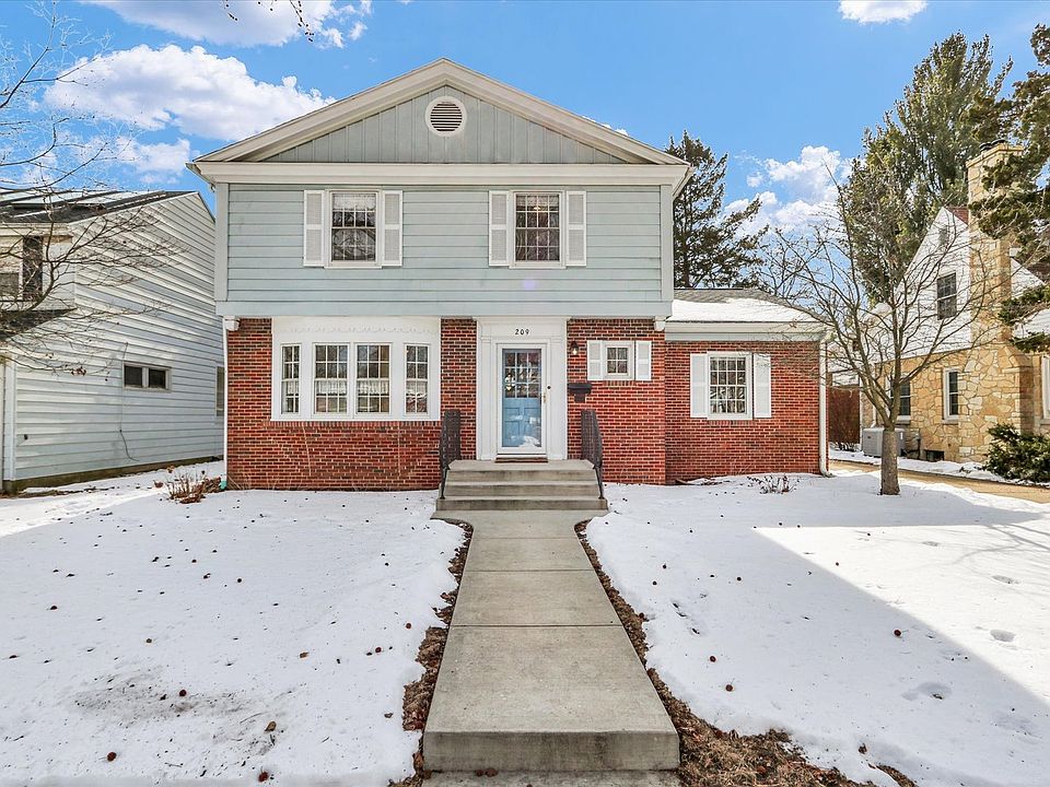 1st image of 209 W Vermont Ave