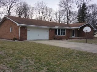 15021 N Dendron St, Effingham, IL 62401