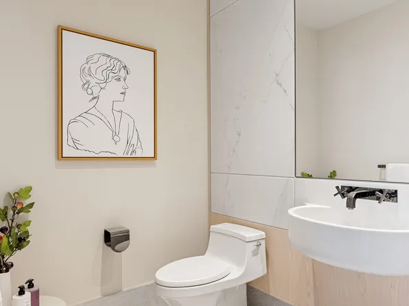 77 Greenwich Street image 11 of 16