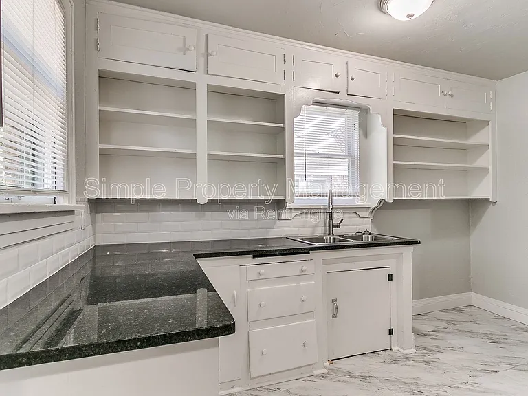 1841 N Gatewood Ave — Photo 14