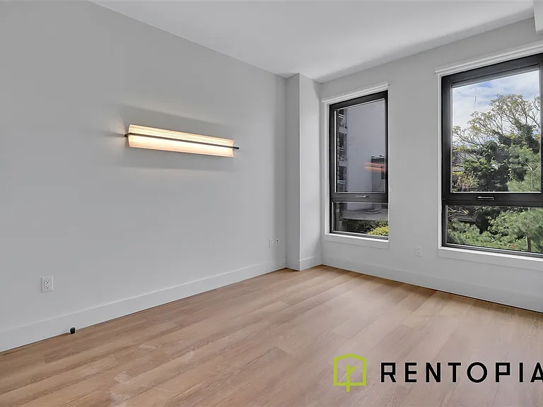 130 Hope St #508B — Photo 3
