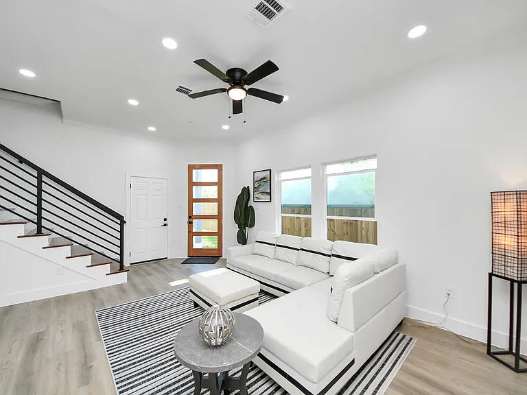 9307 Jutland Rd — Photo 32