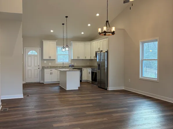 130 Poplar Rd, Colonial Beach, VA 22443