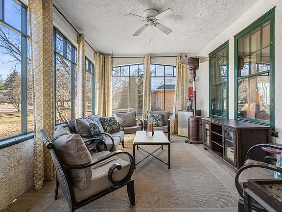 4th image of 1124 N State St