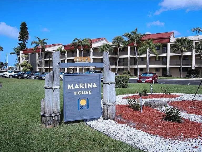 867 Bayway Blvd — Photo 18