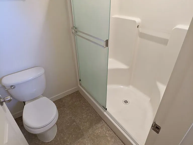 Halsey East Townhomes — Photo 28