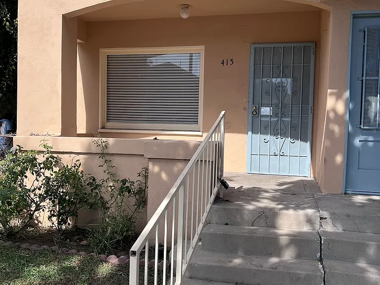 415 W 8th St — Photo 1