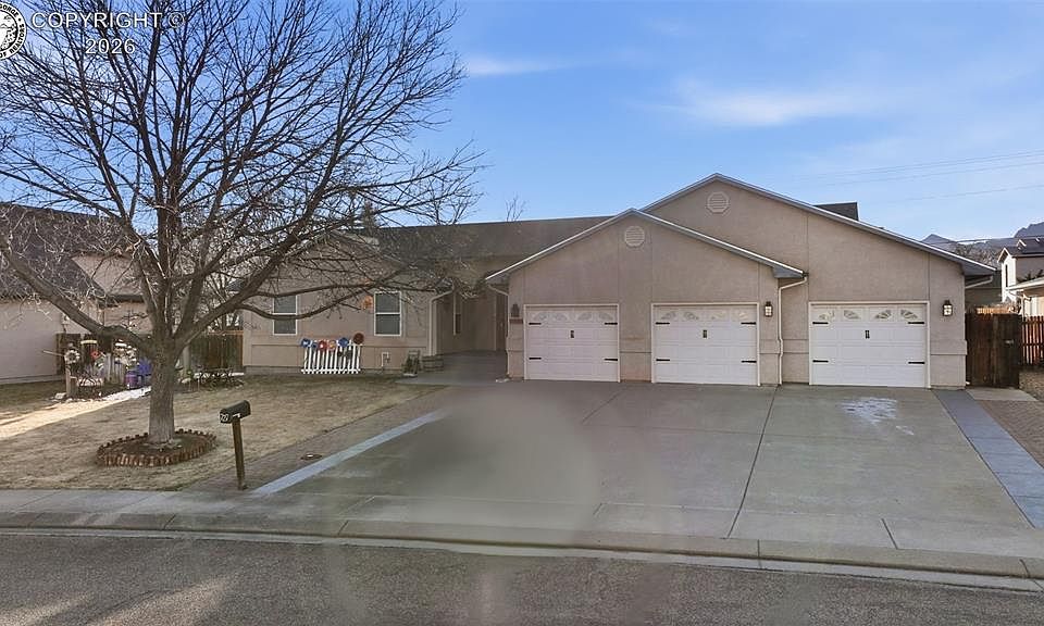 1st image of 727 W Tyrolean Way