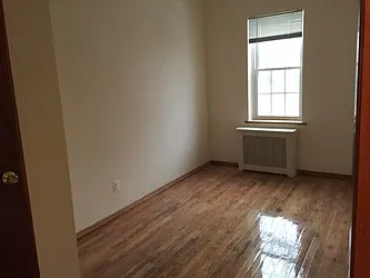 Rented by NYLA Realty