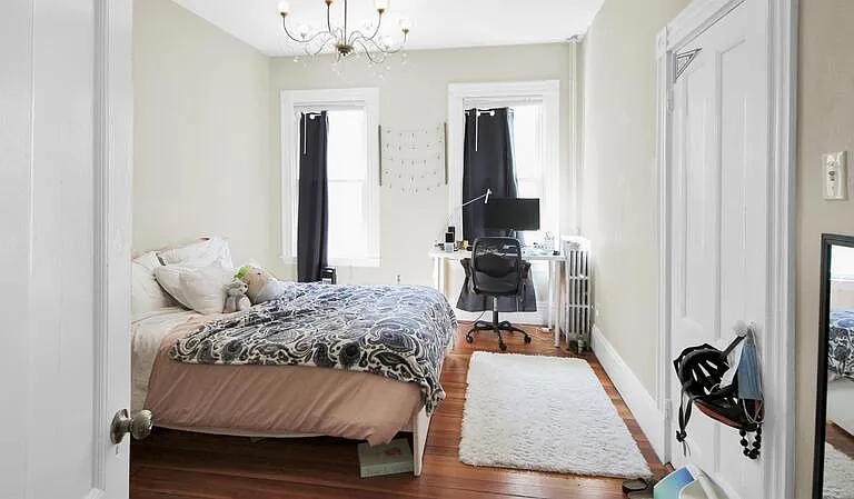 35 Essex St #1 — Photo 8