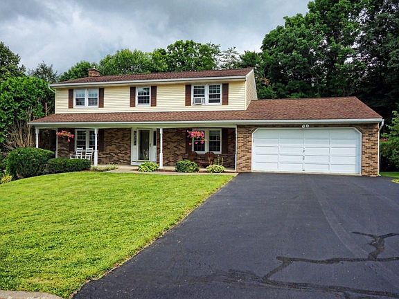 2nd image of 941 Debonair Dr