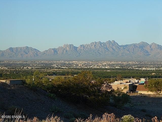 2nd image of 523 Lark Spur Dr