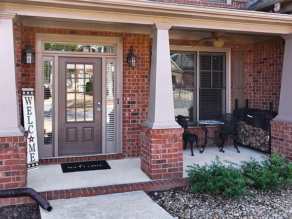 2nd image of 6163 Stillwater Pl