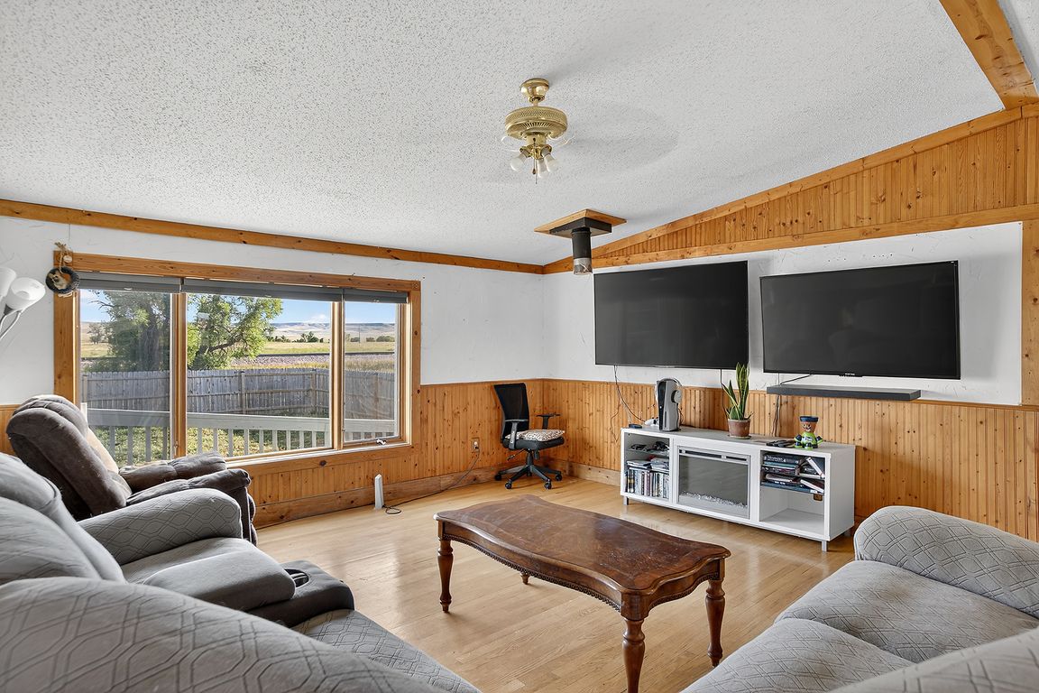 next background image