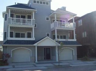 919 3rd St, Ocean City, NJ 08226